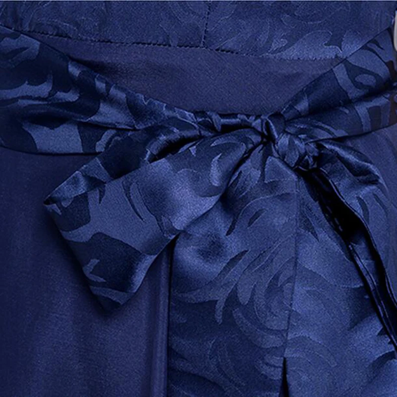 Женское приталенное шелковое платье элегантное Плиссированное длинное до