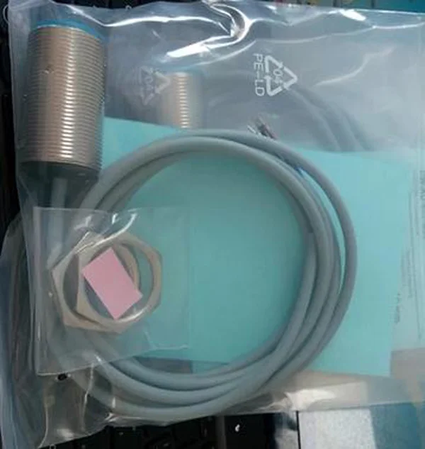 Escalator Sensor DW-AS-613-M30-002 |