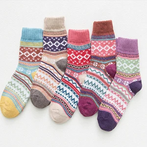 5 Pairs Random Color NEST 5 пар/партия, зимние толстые носки в национальном стиле, женские хлопковые модные теплые носки, качественные тканевые женские носки - Цвет: 5 Pairs Random Color