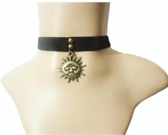 Женское винтажное ожерелье черное готическое с кулоном leon the professional mathilda