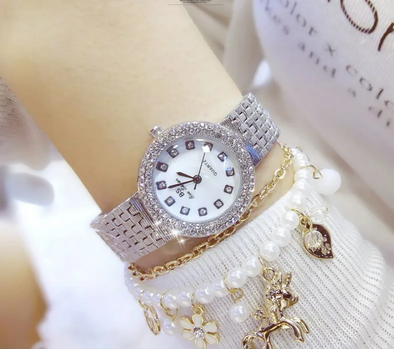 Роскошные женские золотые часы модные с бриллиантами серебристые нарядные для