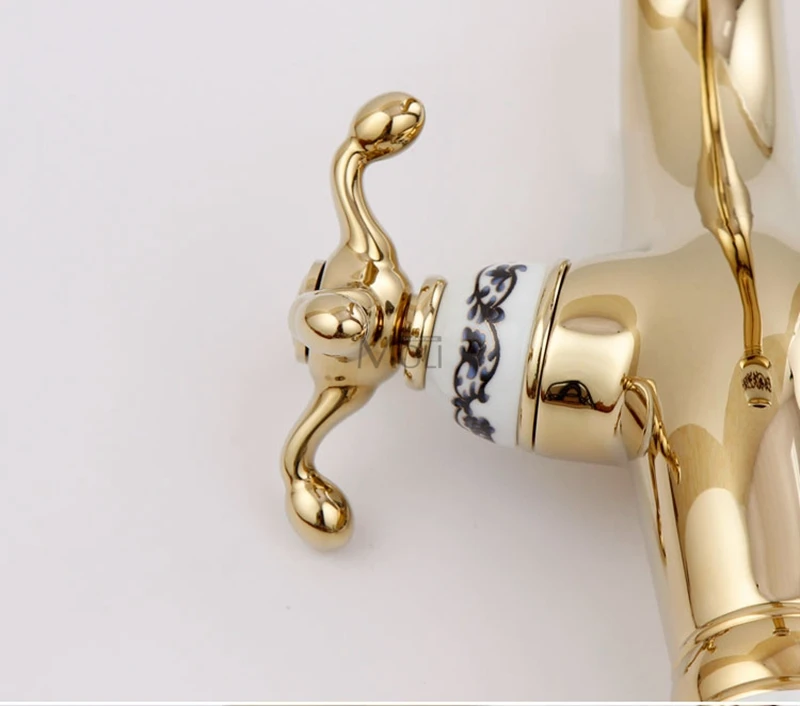 Роскошный Золотой смеситель для раковины в ванную комнату медный с одним