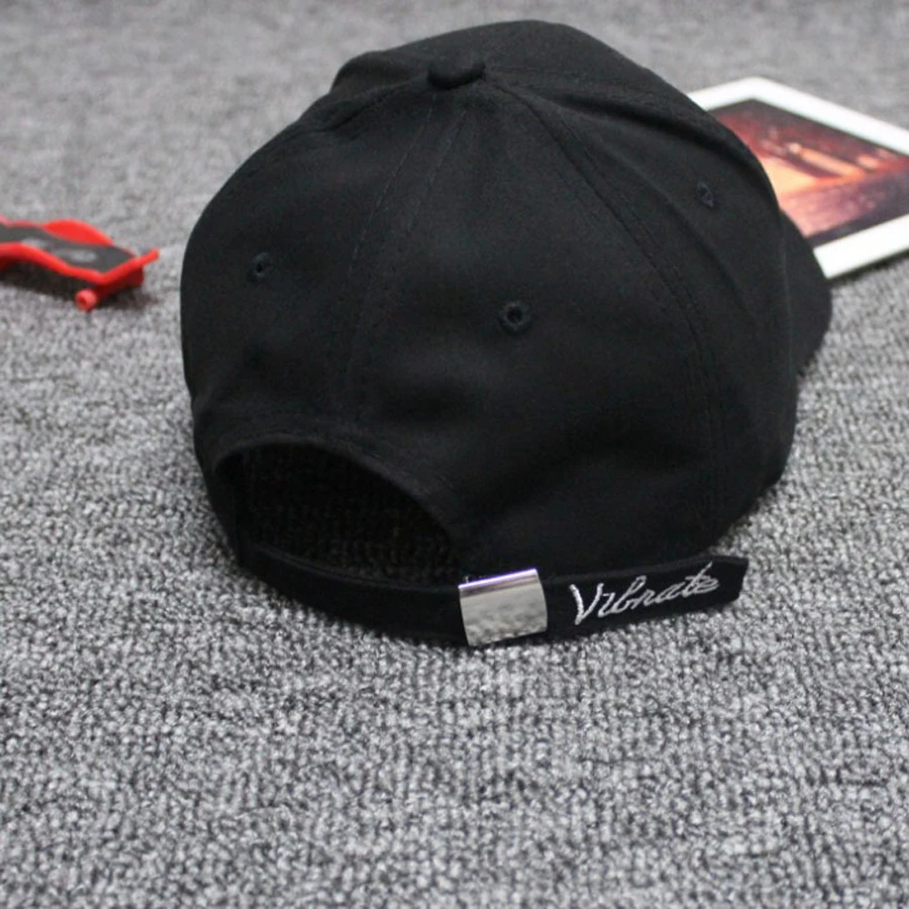 Кепка в Корейском Стиле Белая с черепом кольцо пронзили Гибкие карнизы бейсболка