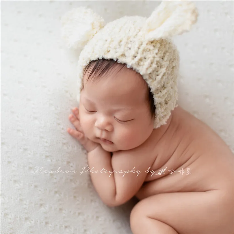 Симпатичный комплект для новорожденной девочки шапка щенка Handknit собака фон