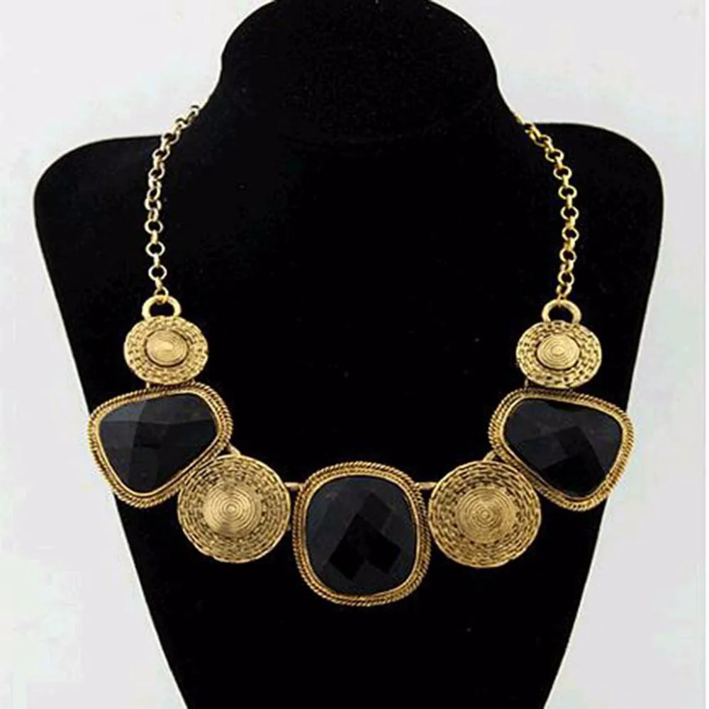 

KISSWIFE European and American fashion personality temperament wild geometric squares resin exaggeration Chain Bib necklace