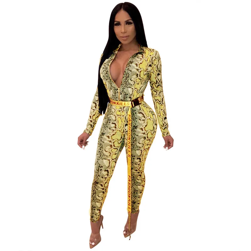 Женский комбинезон на молнии с принтом змеиной кожи и V образным вырезом| |