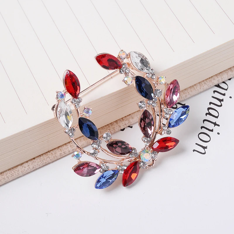 LUBOV Новая красочная брошь с кристаллами и листьями аксессуары для одежды