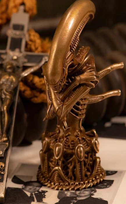 0,5 кг 11 см меньше версия H R. Giger художественная коллекция инопланетянин AVP бронзовые статуи скульптуры