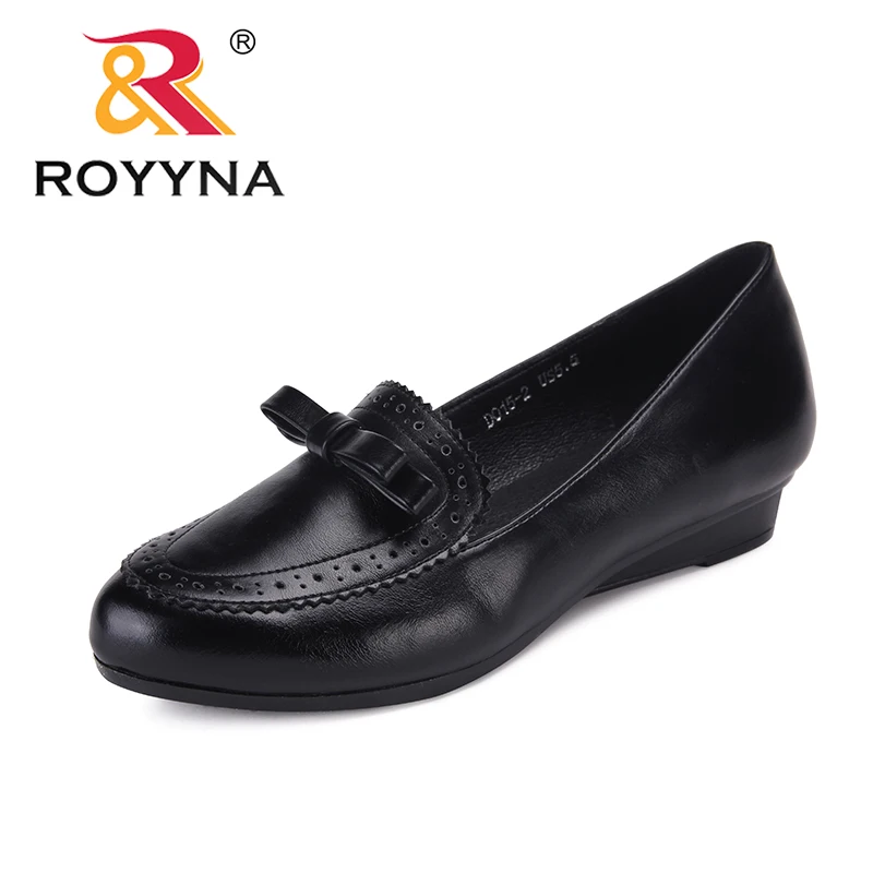Royyna Новая Классика Стиль Для женщин насосы круглый носок Femme Туфли под платье на танкетке feminino офисные туфли Мода Дизайн женские свадебные туфли