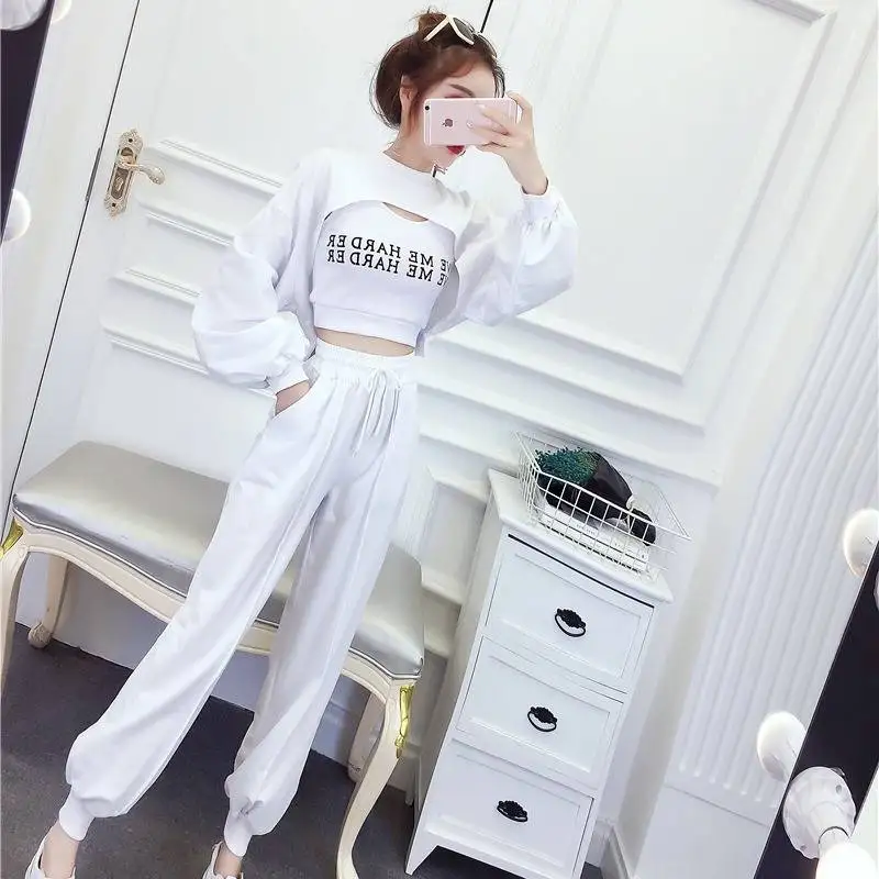 Комплект из трех предметов для женщин толстовка с капюшоном топ вырезами майка и