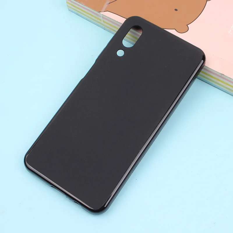 Чехлы для телефонов I am alone для Umidigi One Pro, 5,9 дюймов, модные черные мягкие чехлы из ТПУ для мобильных телефонов Umidigi One Pro - Цвет: Soft Black TPU