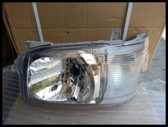 

Фара Qirun в сборе для TOYOTA HIACE 200 2005-2009