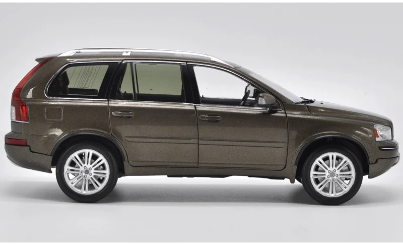 1:18 классический Volvo XC90 литая под давлением модель черный коричневый внедорожник игрушечный автомобиль миниатюрная коллекция подарки оригинальная коробка