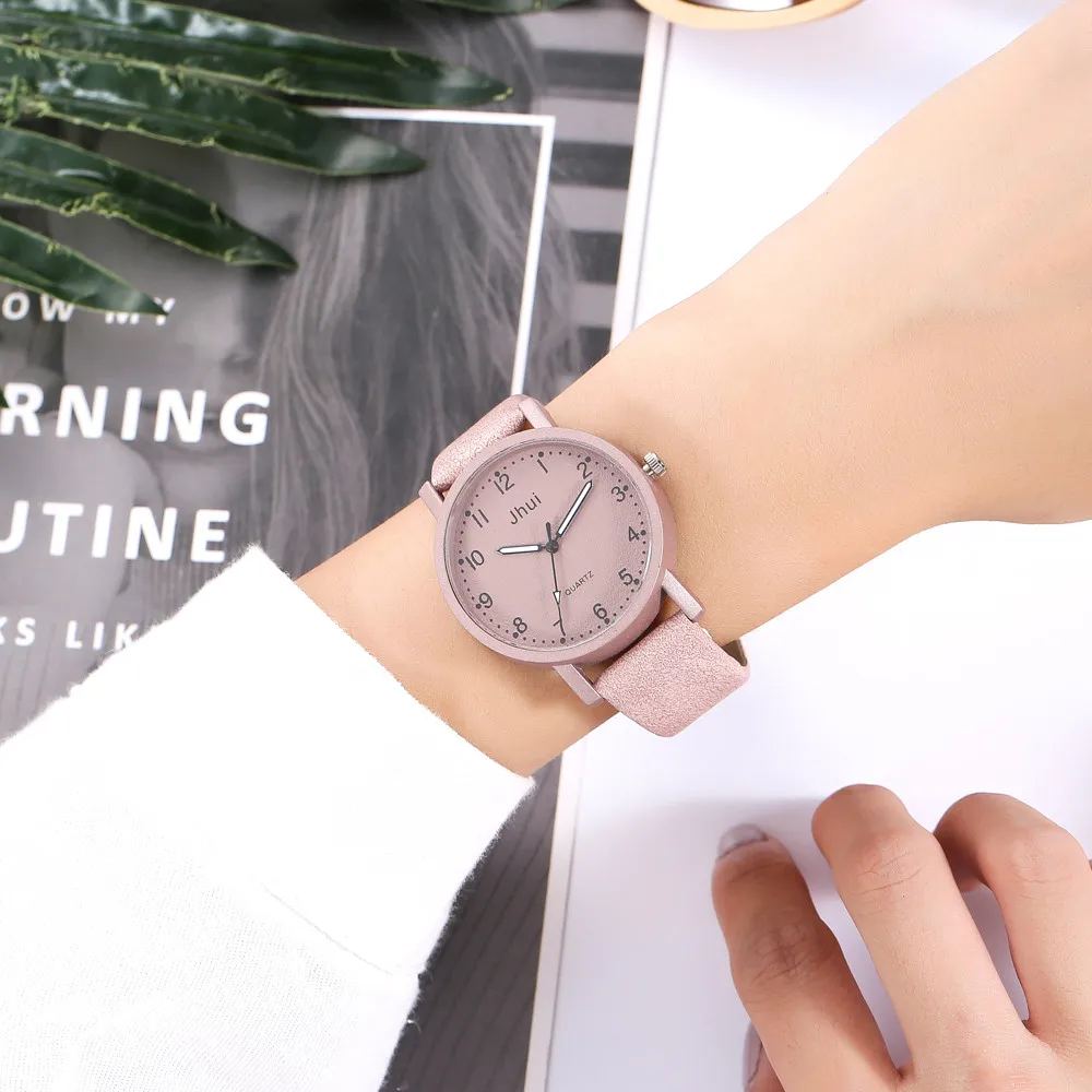 

Women Red Simple Watches Reloj Mujer Casual Round Women Watch Leather Band Analog Alloy Watches Relogio Feminino for Gift