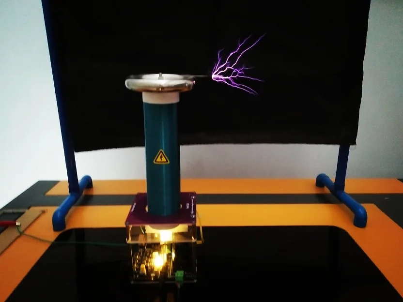 Tesla Coil Настольный уровень интегрированный твердотельный музыкальный