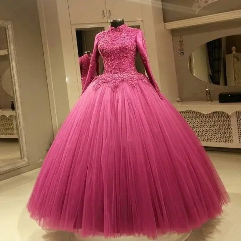 Женское свадебное платье с кружевной аппликацией | Свадьбы и торжества