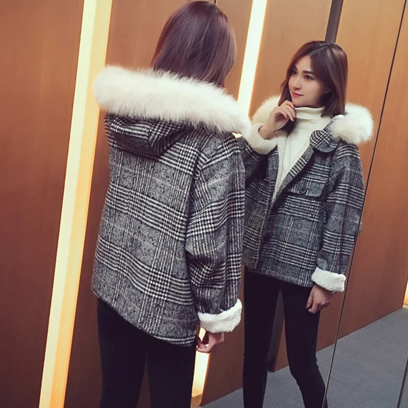 Короткие шерстяные пальто женские зимние 2020 клетчатые свободные с длинным