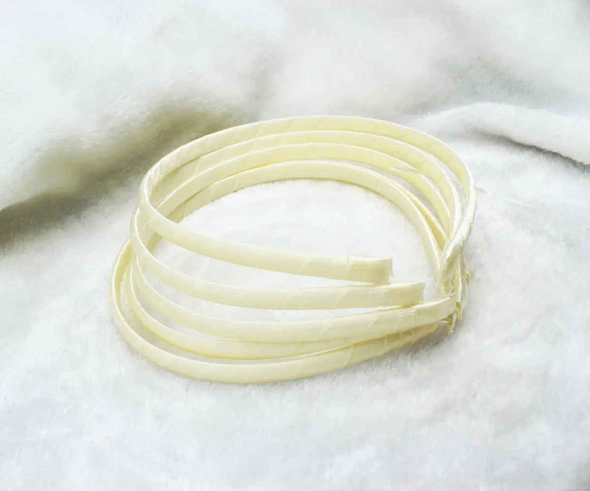 

50pcs - Ivory Cream Satin Covered ribbon wrapped quality plastic Headband -7mm Toddler/Girl Hair Accessories Supplies