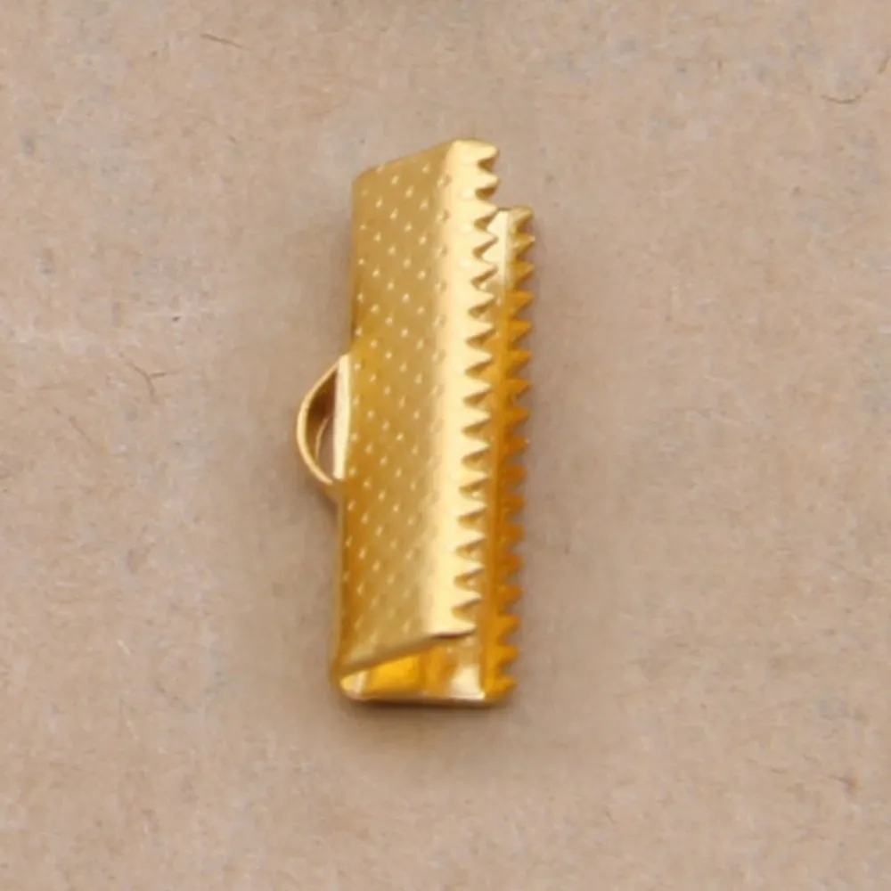 Женские кожаные шнуры 30 мм с родиевым покрытием текстурированными наконечниками