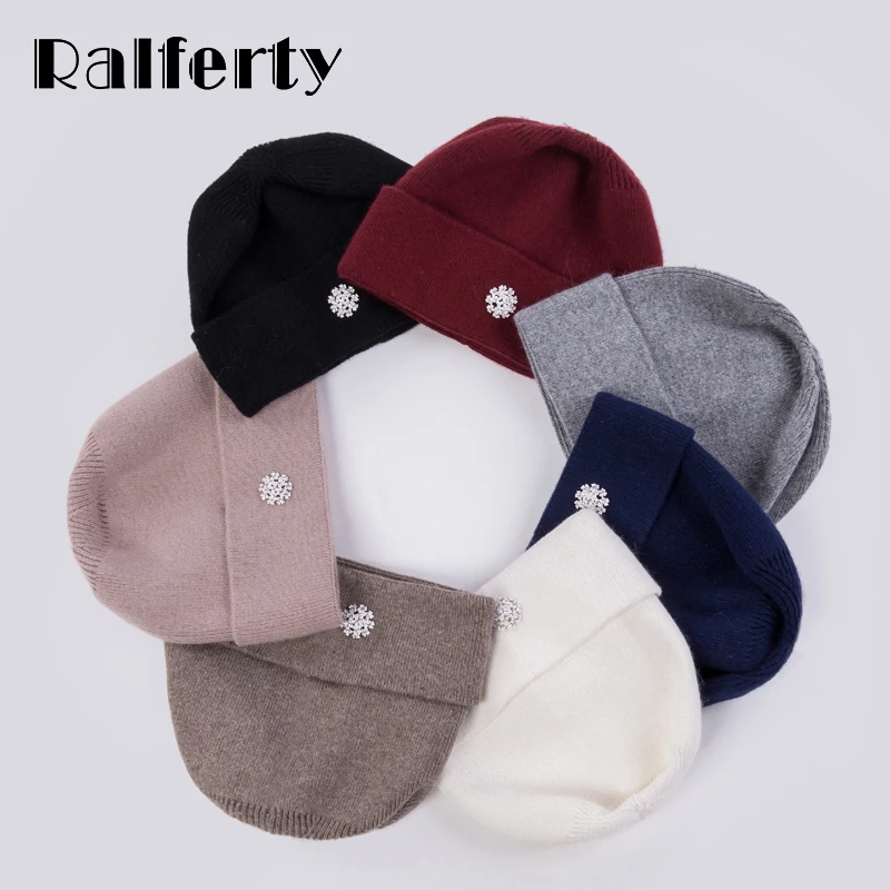 Ralferty/ зимние вязаные шапки из акрила с кроликом для женщин Gorros Bonnets Шапки женская шапка с цветочным украшением Skullies
