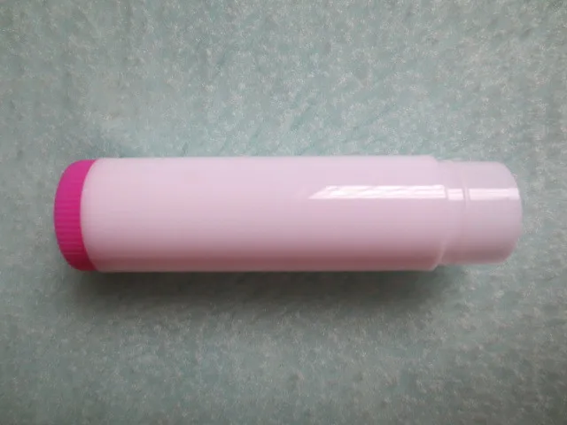 Оптовая продажа милый дизайн 5 мл губная помада трубка с висящим ртом бальзам для