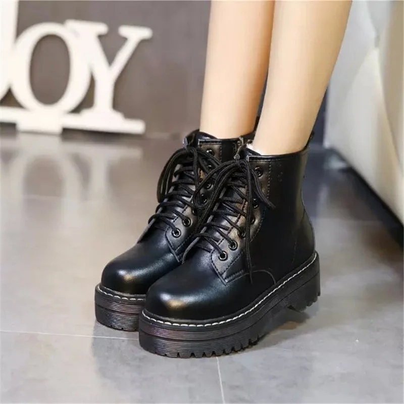 

Black Patent Leather Ankle Boots For Women Lace Up Platform Boots Women Winter Warm Plush Women Boots Street Style Shoes
