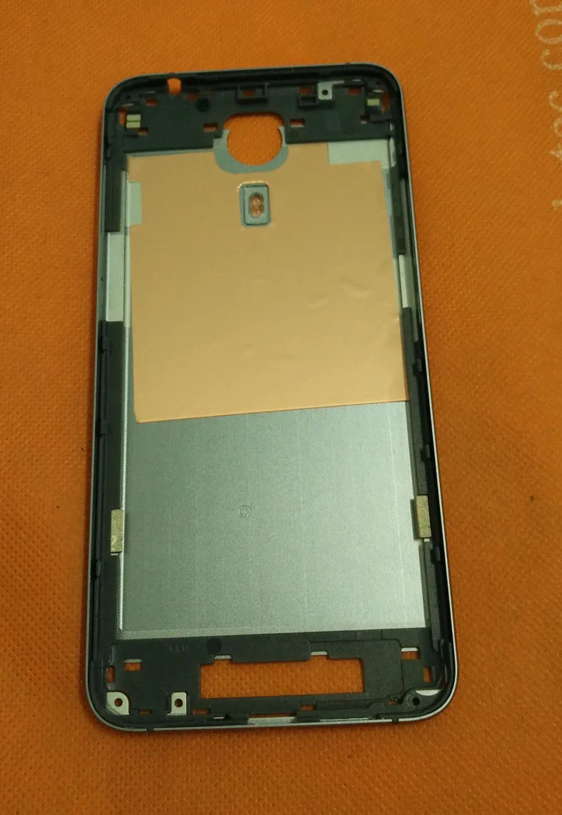 Используется оригинальный защитный чехол для аккумулятора UMI Plus 5 "FHD MTK6755 Helio P10