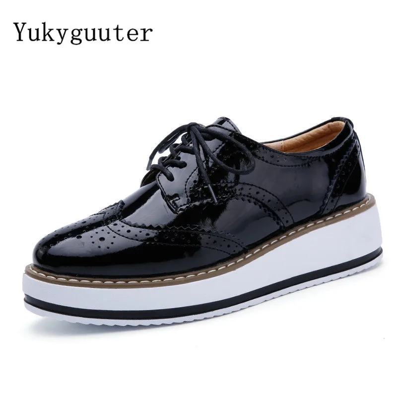 

Women Skateboarding Shoes Sport Genuine Leather 2018 Light Weight Sneakers Outdoor Athletic Breathable Comfortable Shoes Woman
