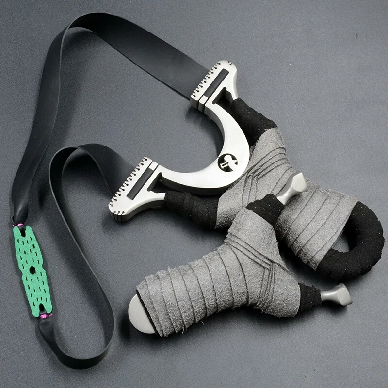 

Hot Sale Super Powerful Slingshot Bow Stainless Steel Braided Rope Handle Hunting Slingshot Stainless Steel Catapult Slingshot