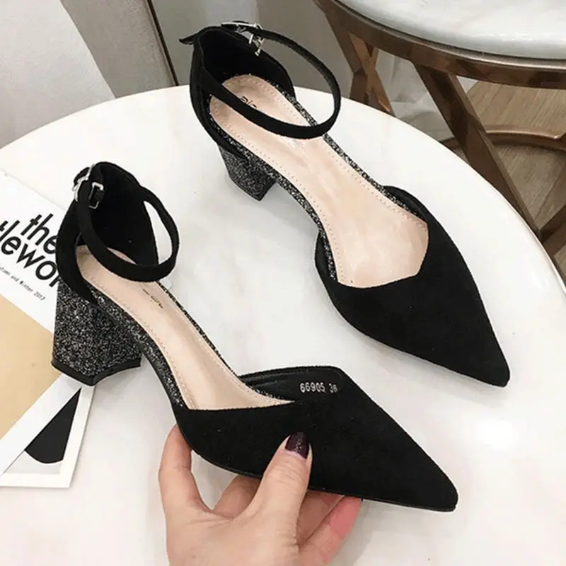 Женские замшевые сандалии на высоком каблуке с острым носком и пряжкой Новинка