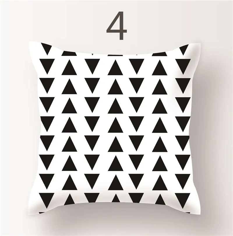 Наволочка с геометрическим рисунком в клетку черно белая домашняя наволочка