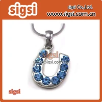 best selling 2015 factory fashion jewelry silver plated blue rhinestone crystal horseshoe pendant
