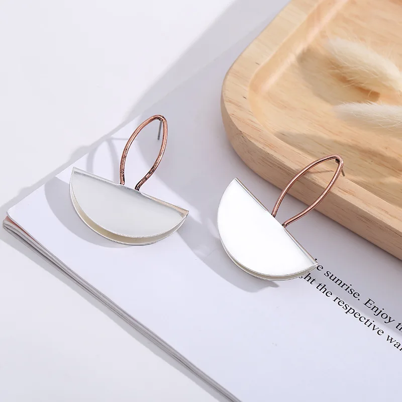 AOMU 2019 дизайн винтажные преувеличенные неправильные складные металлические