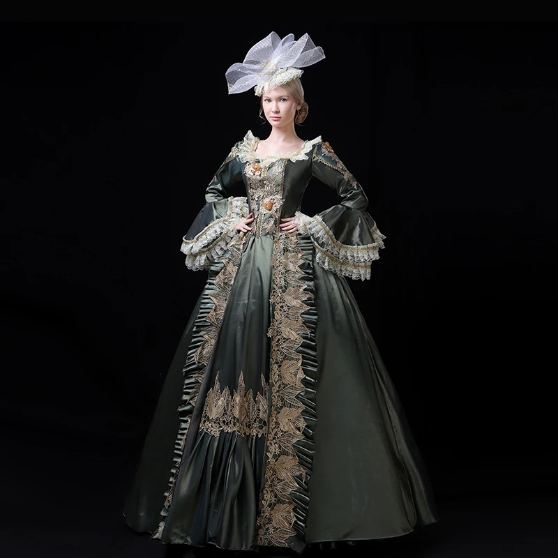 Бальное платье 18 го века с изображением исторического происхождения в стиле
