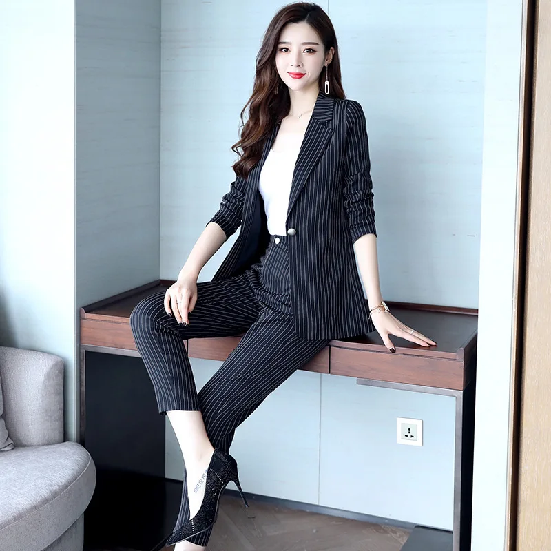 Женский костюм-карандаш в полоску корейский модный комплект из двух предметов