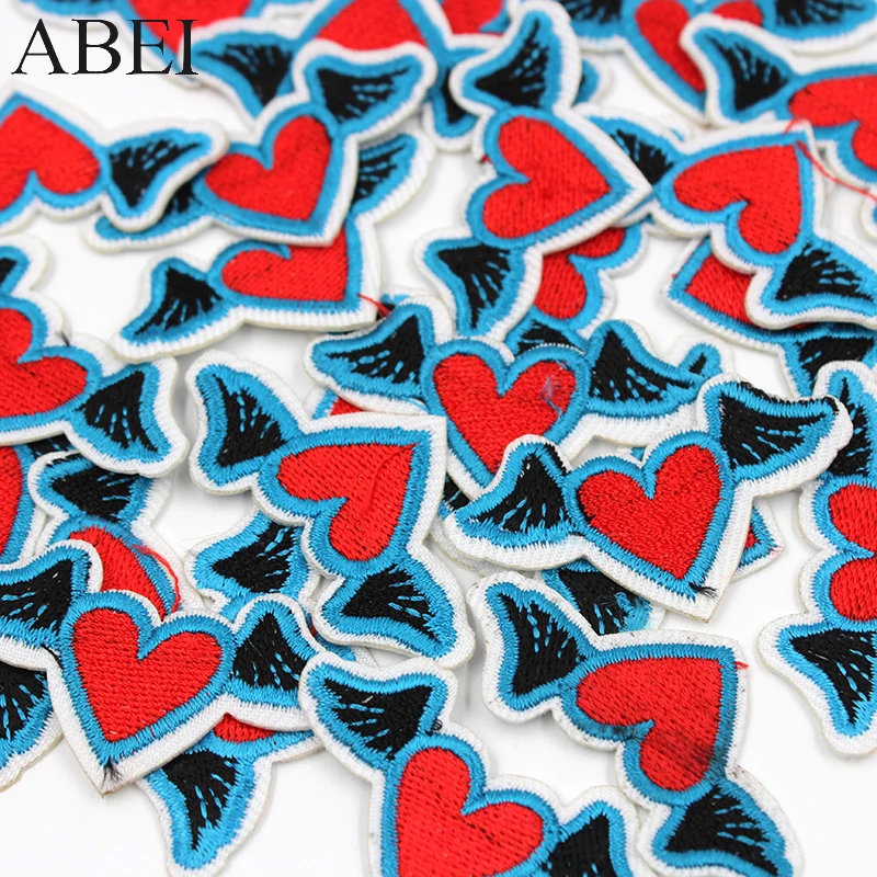 10 шт./лот нашивки с вышивкой Love with Wings Мультяшные аппликации милым сердцем для