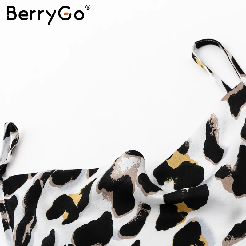 BerryGo Leopard Сплит атласная сексуальное платье женские зимние клуб праздничное