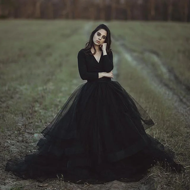

2021 Women evening Dresses Black Ball Gown Tulle Ruffles Full Sleeve evening Gowns V-neck Special occasions dres