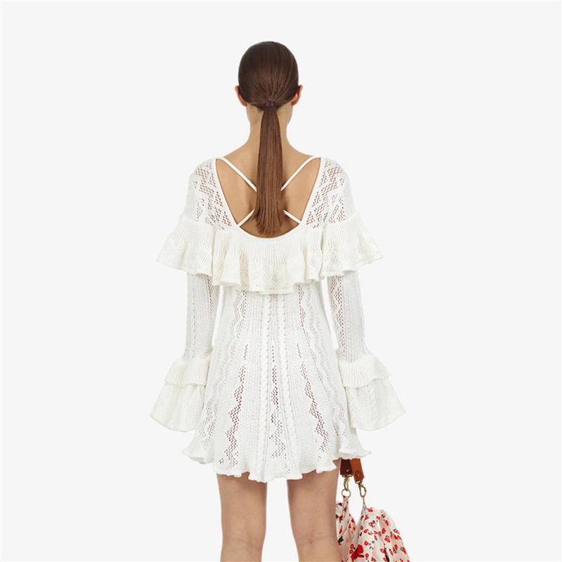 Белое дизайнерское платье 2019 вязаное белое с длинными рукавами женское