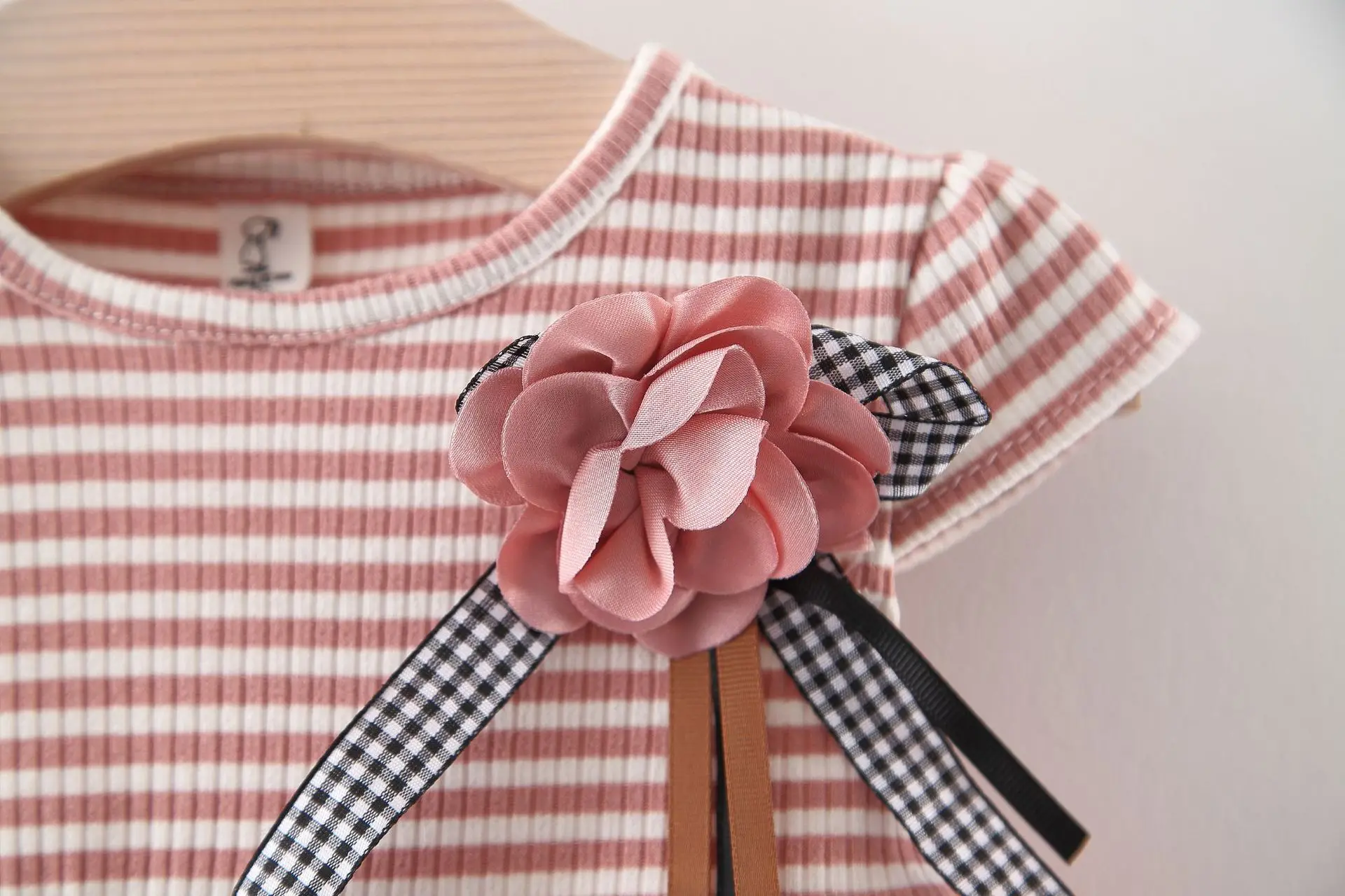 Летняя детская одежда для девочек нарядное Пышное Платье с цветочным узором