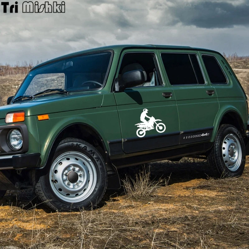 Tri mishki HZX450 15*16,4 см езда Байкер На борте забавная наклейка для автомобилей виниловые наклейки аксессуары для мотоциклов наклейка
