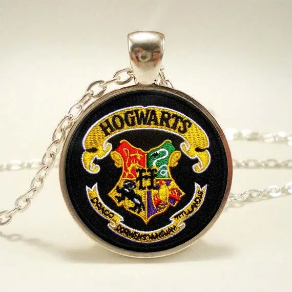 Новинка, хит, винтажные аксессуары, ожерелье Hogwarts, Хогвартс, гребень, подвеска, ожерелье, гик, подарок, стеклянный кабошон, ожерелье, HZ1 - Окраска металла: Silver chain