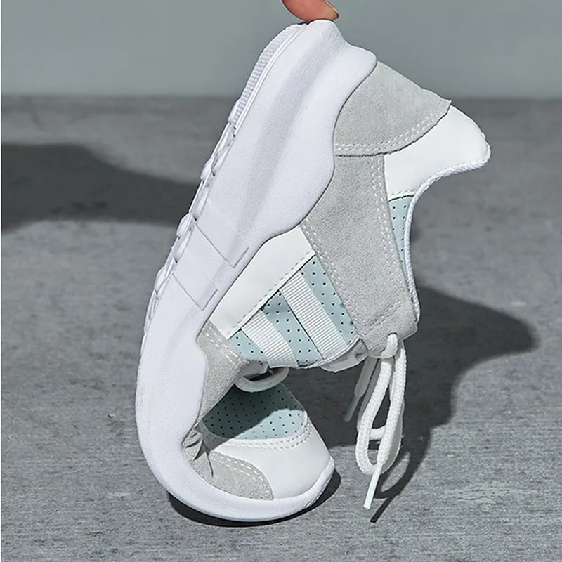 2018 модные весенние новые женские туфли из сетчатой ткани больших размеров