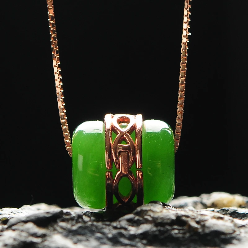 Подвеска из натуральной яшмы и нефрита для женщин