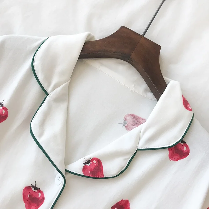 Летние женские пижамы 2 костюма хлопковые милые шорты с принтом клубники и