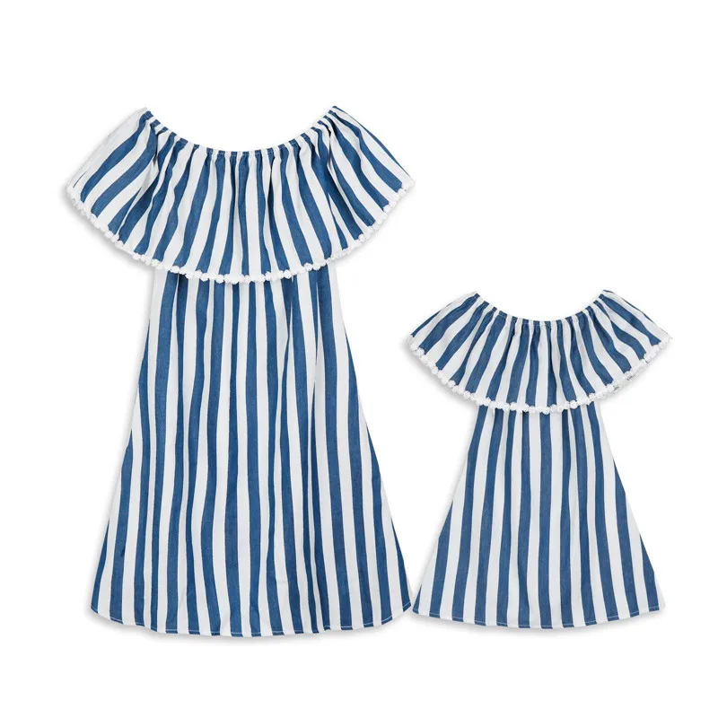 Летние платья для родителей и ребенка Одинаковая одежда семьи мамы дочки