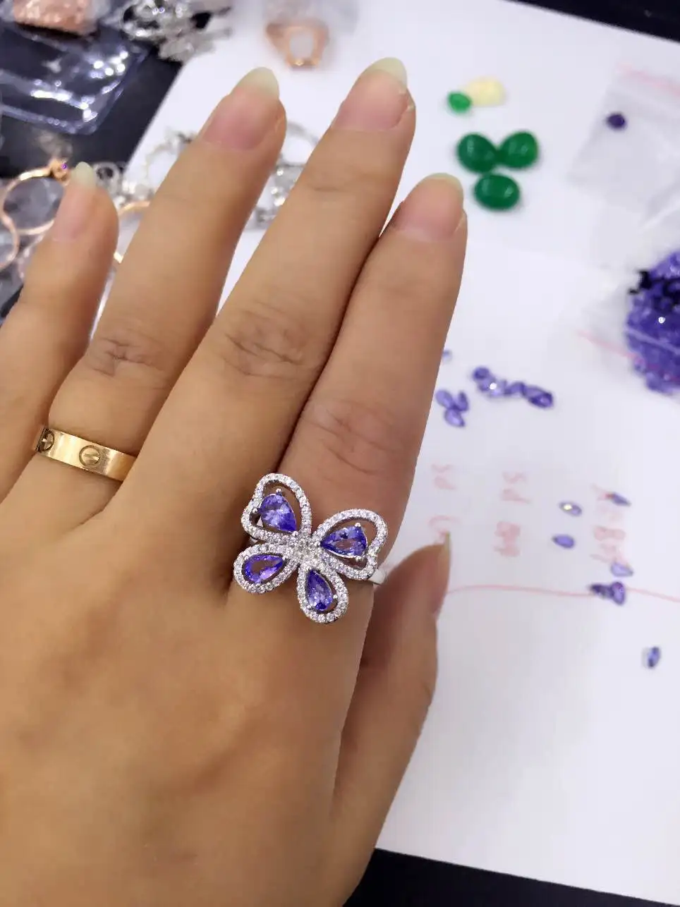 Кольцо с бабочкой из серебра 100% пробы натуральным танзанитом|natural tanzanite ring|natural