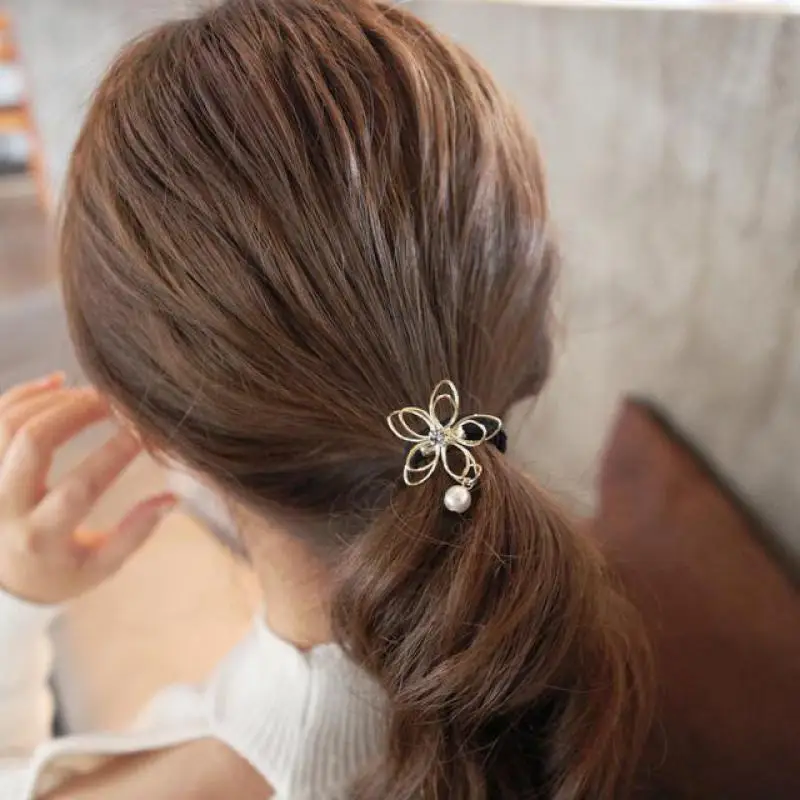 Новинка 2020 Модная бижутерия из жемчуга проволока полый цветок кристалл