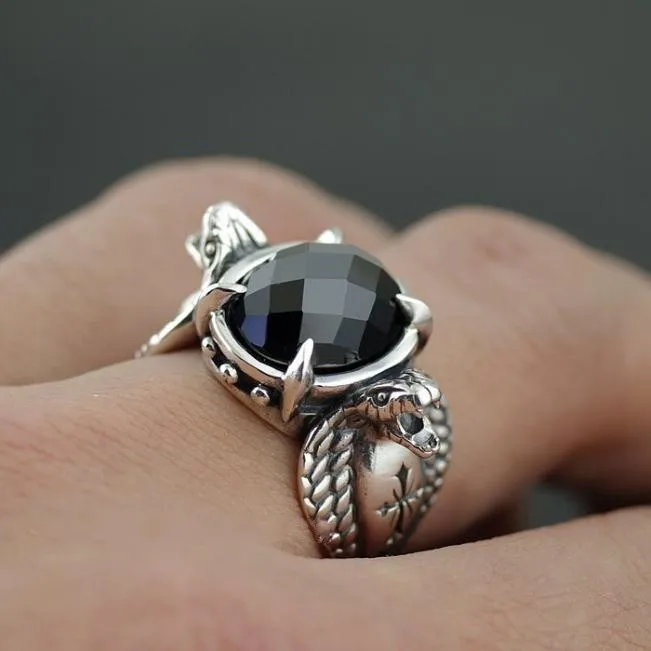 Серебряное черное кольцо с драгоценными камнями мужское тайское серебряное king