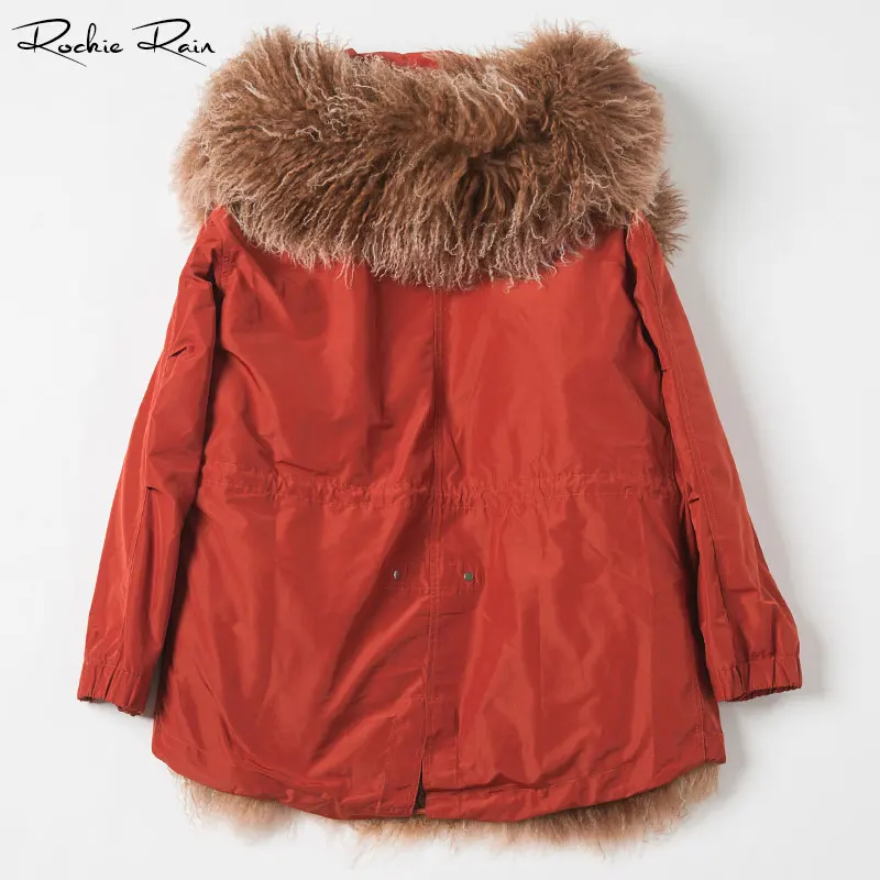 Женская парка на овечьем меху с отстегивающимся капюшоном и натуральным мехом